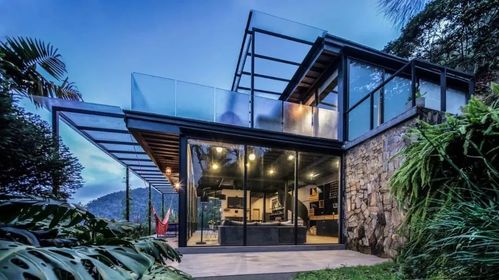 遠泰 精致的裝配式鋼結(jié)構住宅,神秘又不失奢華